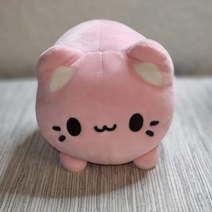 Tasty Peach Meowchi Strawberry Plush